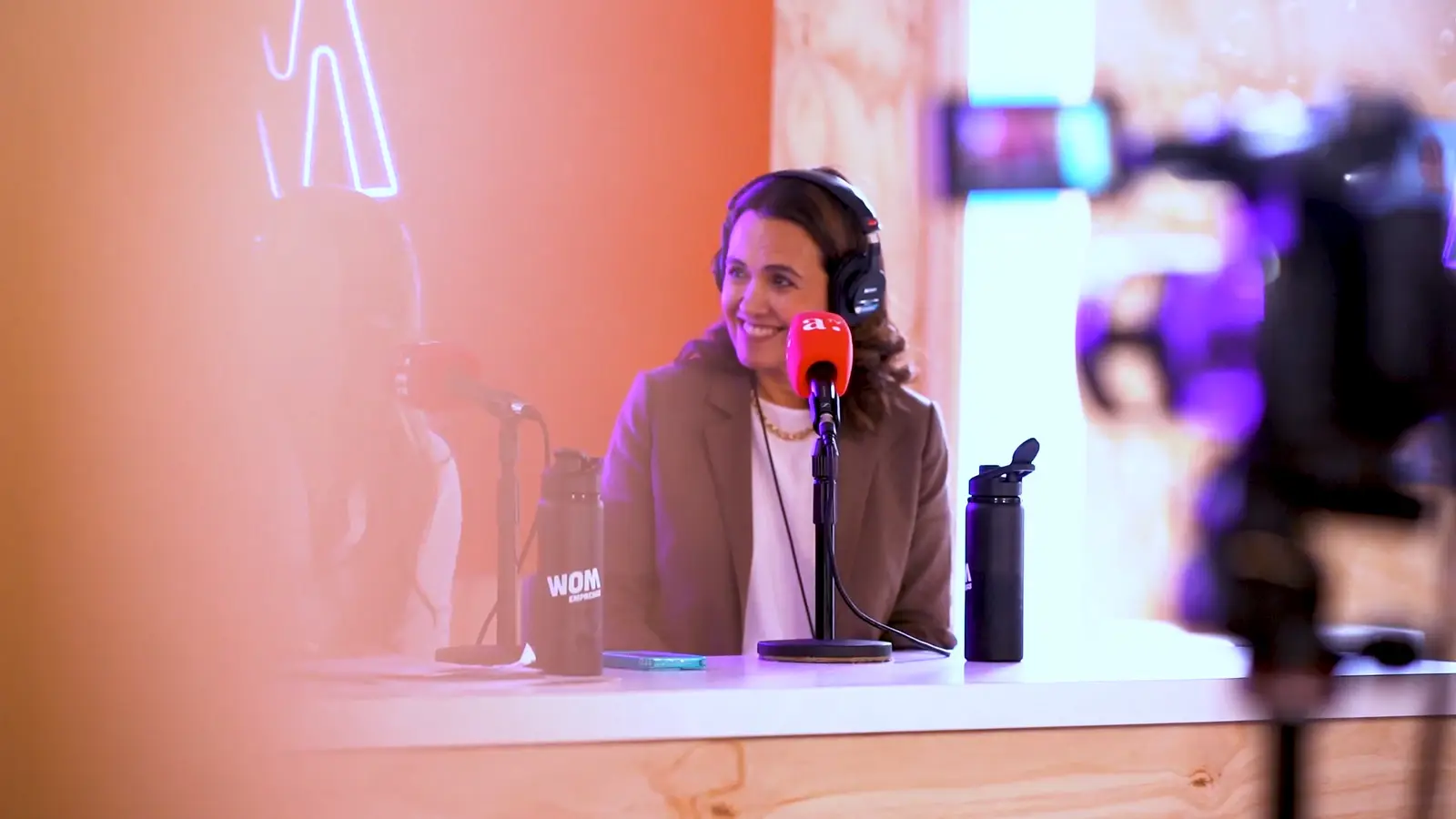 WOM Empresas — grabacion del podcast en vivo